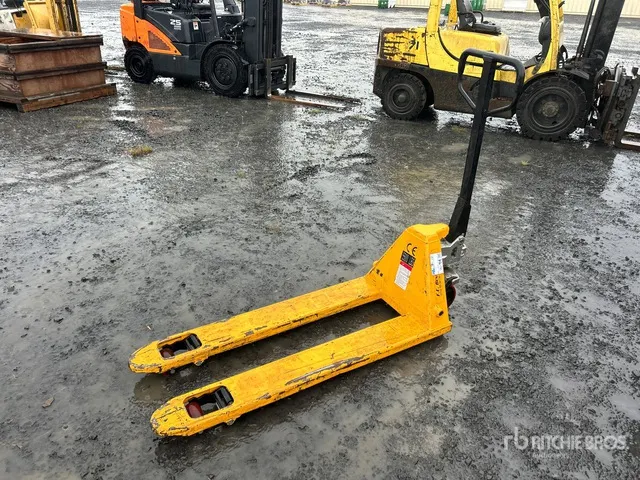 5500 lb Pallet Jack