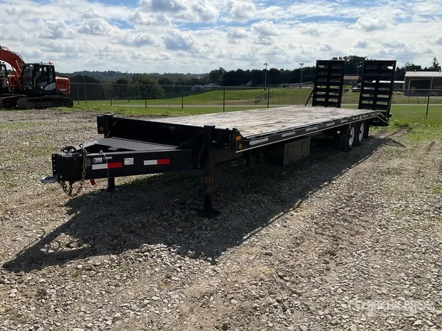2018 Felling RT-14-2 30 ft T/A Equipment Trailer