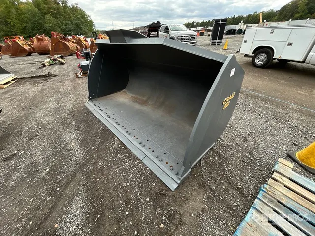 Craig 125 in Wheel Loader Bucket - Fits Komatsu WA475-10