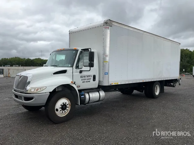 2018 International 4300 4x2 Van Truck
