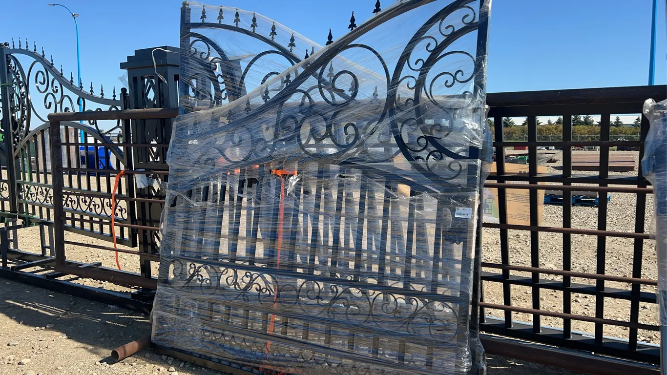 Greatbear Dual Swing Wrought Iron Gate W/Curved Pattern-14'