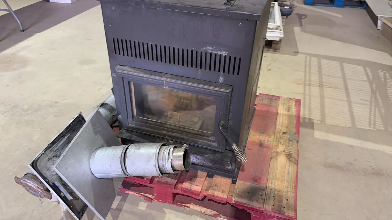 2012 England's Stove Works Wood Pellet Stove W/ Chimney