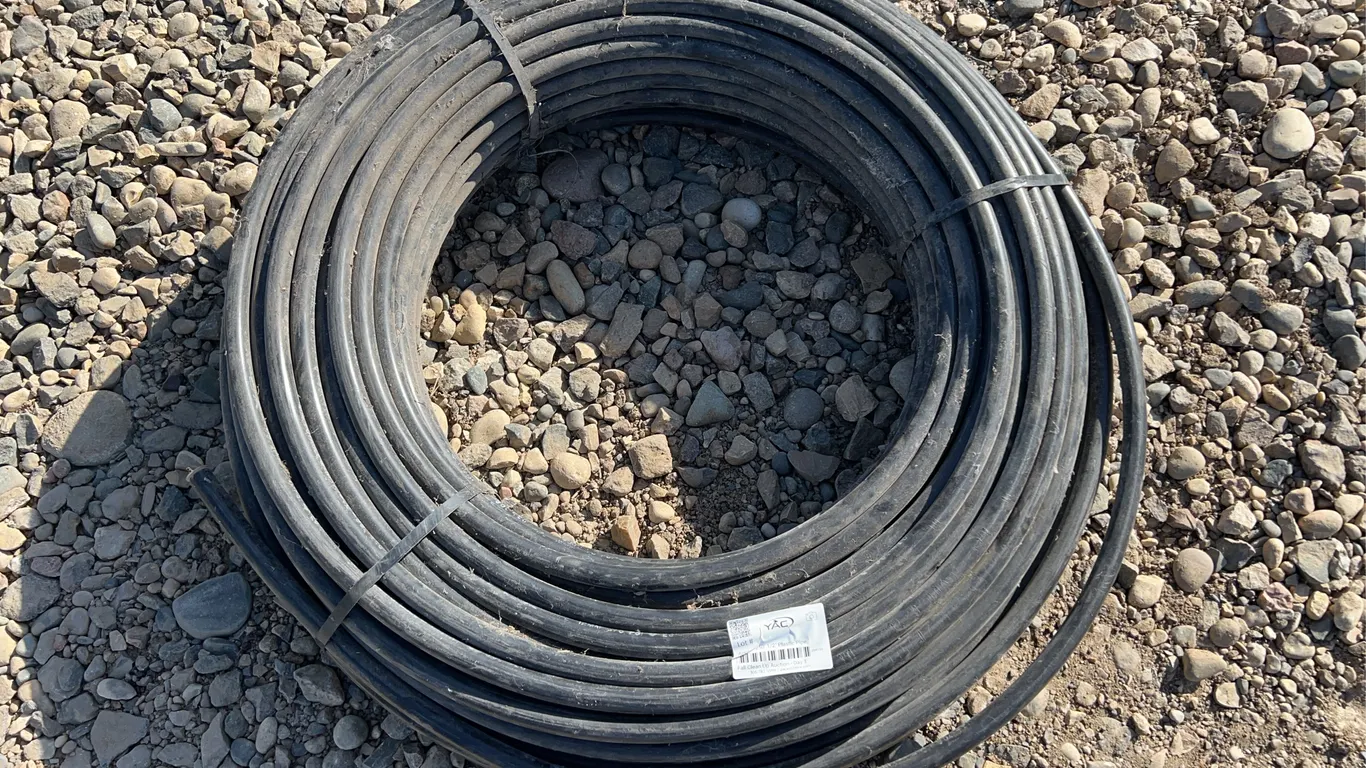 Approx. 250' 1/2" Plastic Pipe