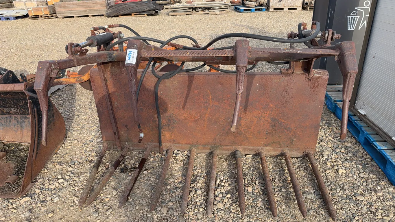 Loader Tractor Grapple