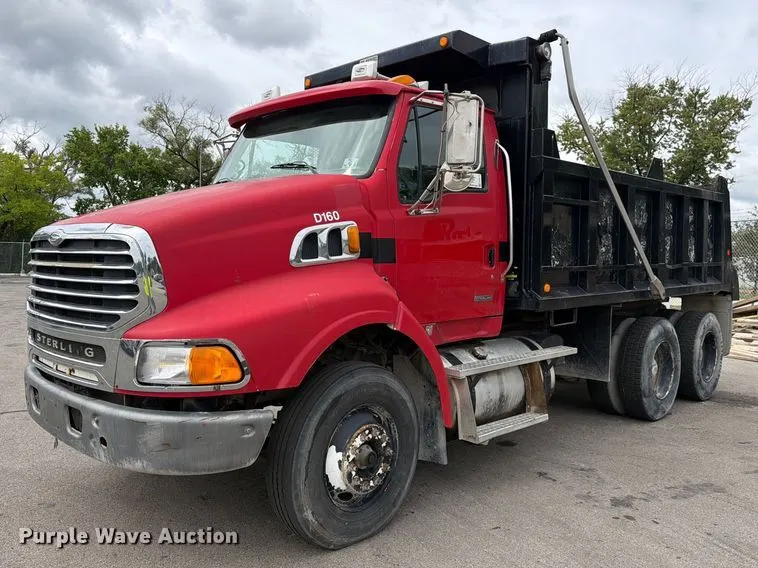 2008 Sterling Truck L8500 Series dump truck
