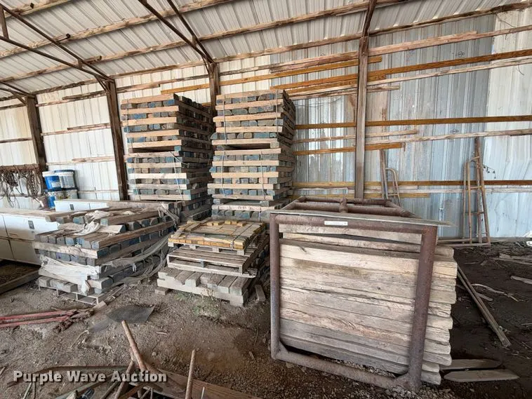 (7) pallets of blocking