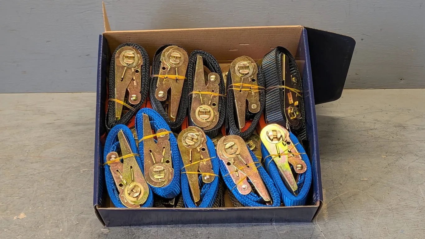 (20) High End Ratchet Tie Downs