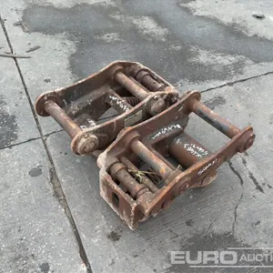 CAT Hydraulic QH 50mm Pin to suit 6-8 Ton Excavator (2 of) 