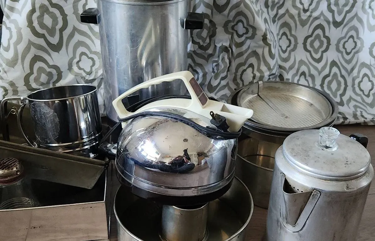 Kitchen Lot: Coffee Urn, Percolator, Kenmore Kettle, Nut Grinder, Bakeware