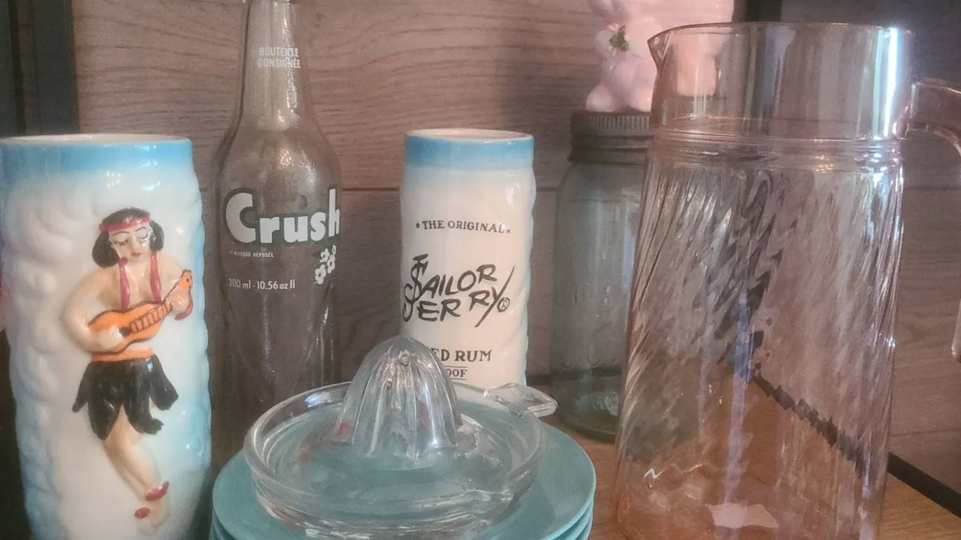 Kitchen Collectibles Lot