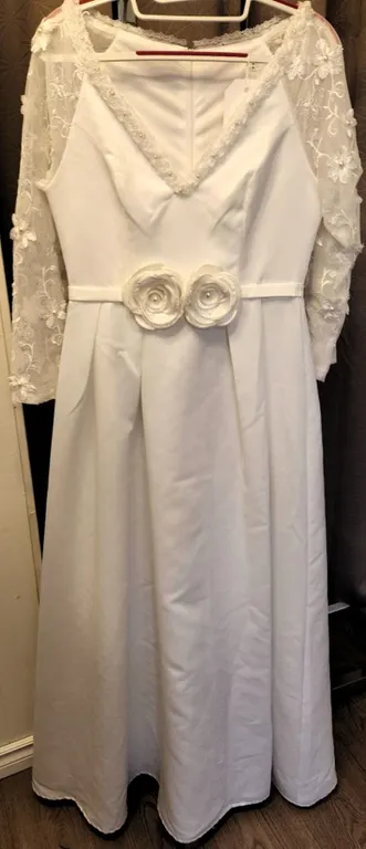 White Bridal Gown with Lace Sleeves and Floral Belt, Size 6, No Manufacturer Tag
