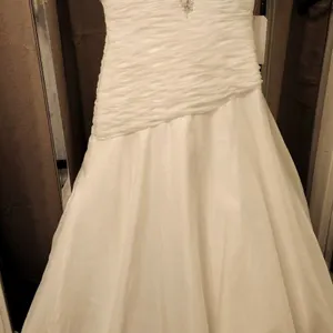 Alfred Sung Bridal Gown with Beaded Waistband, Size 10