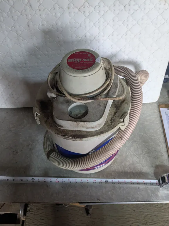 Vintage Metal Shop-Vac – Working