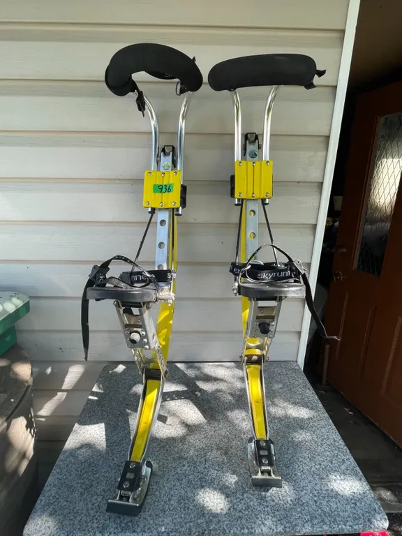 Skyrunner Adult Kangaroo Jumping Stilts. 200-242 lb load