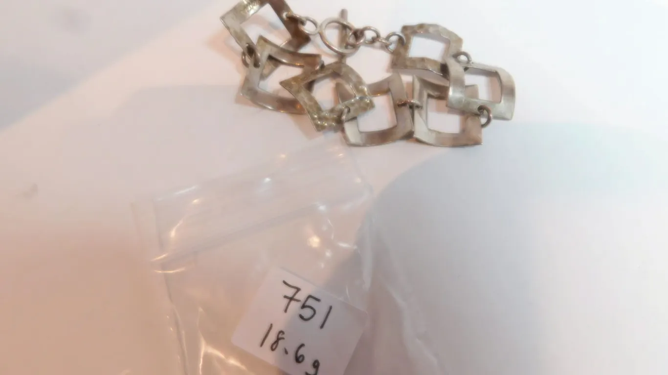 STERLING SILVER LINK BRACELET