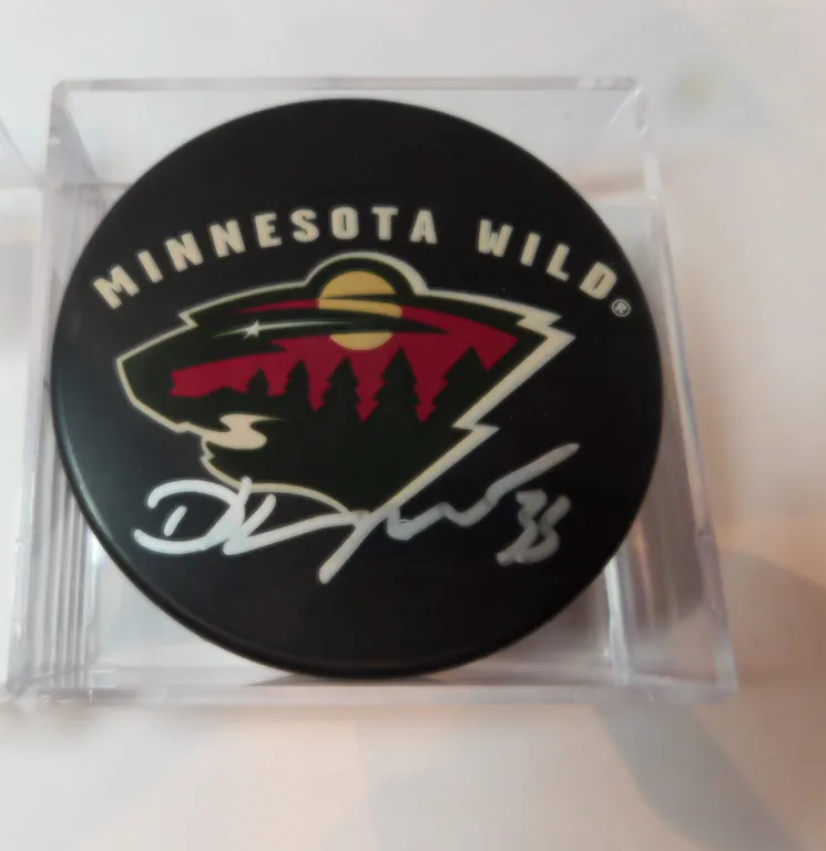 SIGNED MINNESOTA WILD HOCKEY PUCK