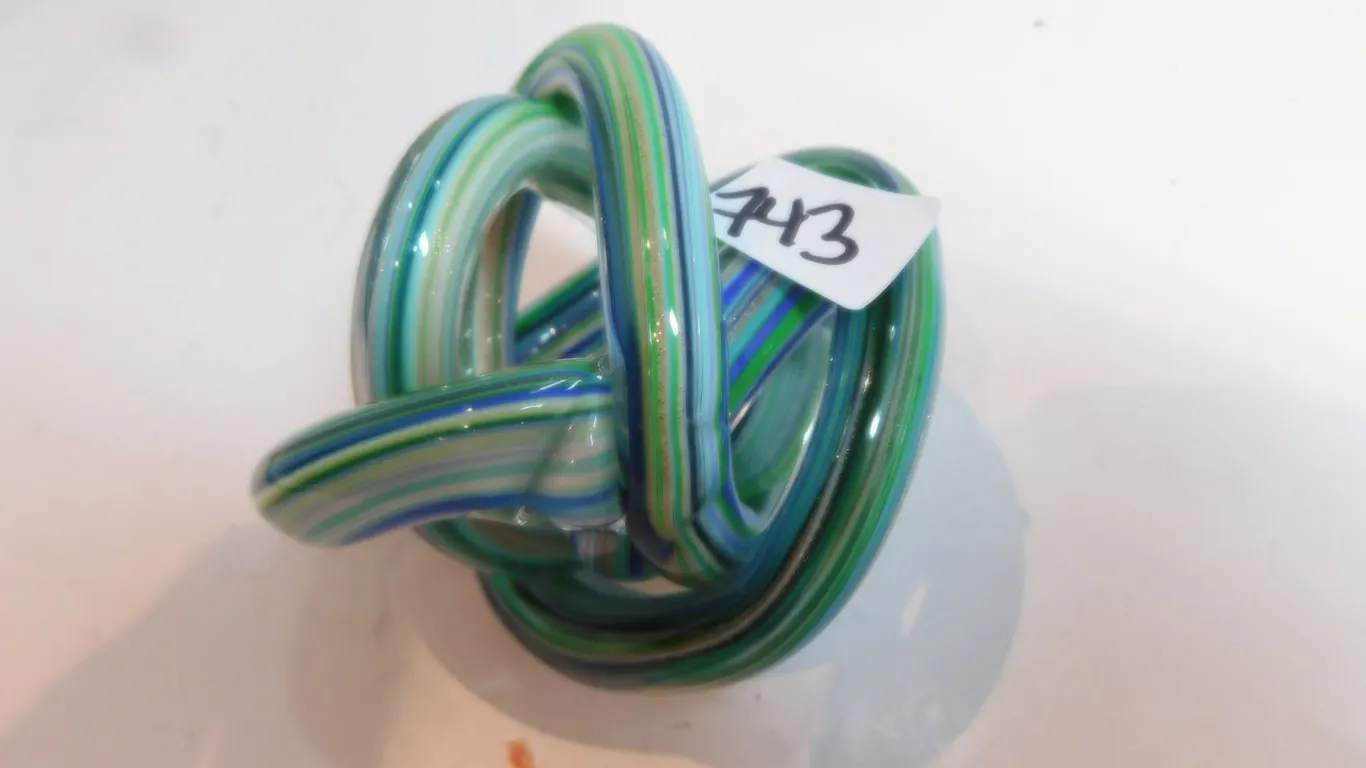 ART GLASS KNOT 3”