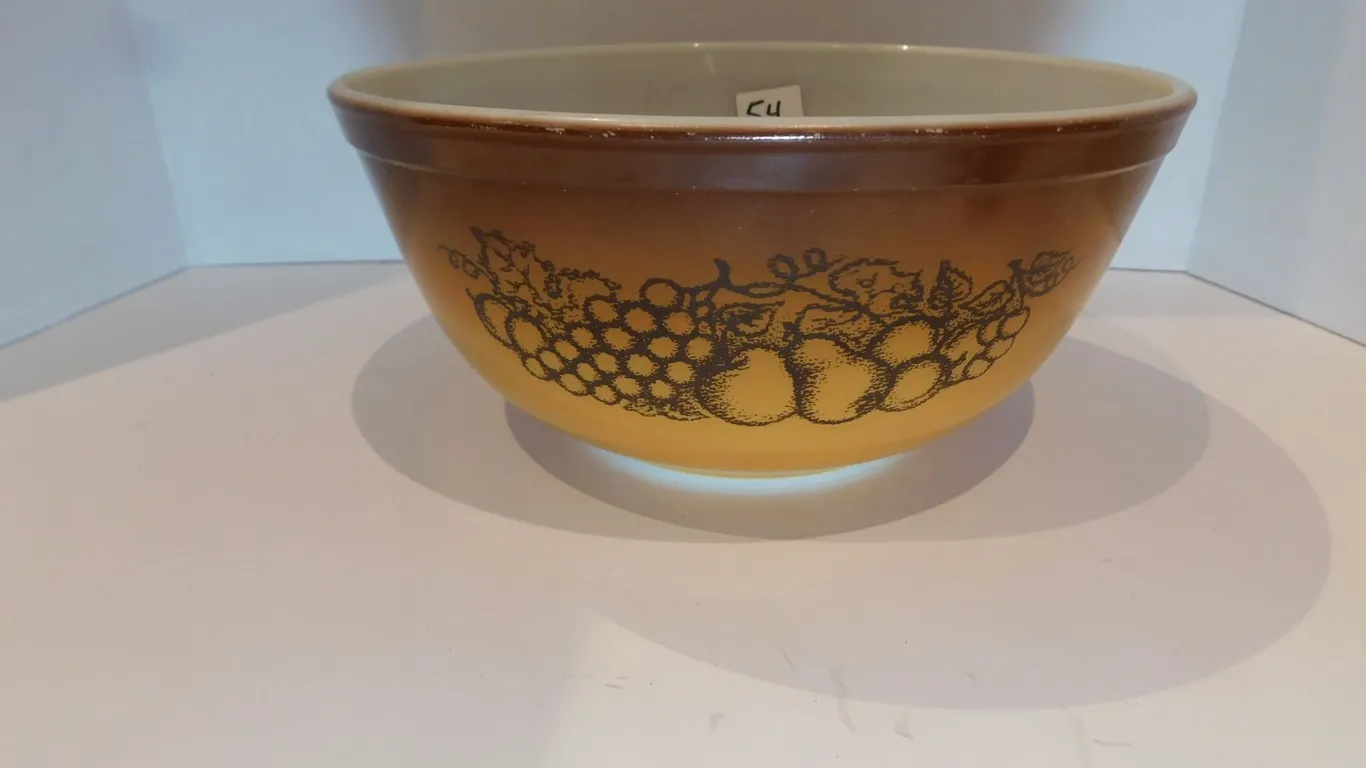 ORCHARD PYREX MIXING BOWL 403, 2.5QT