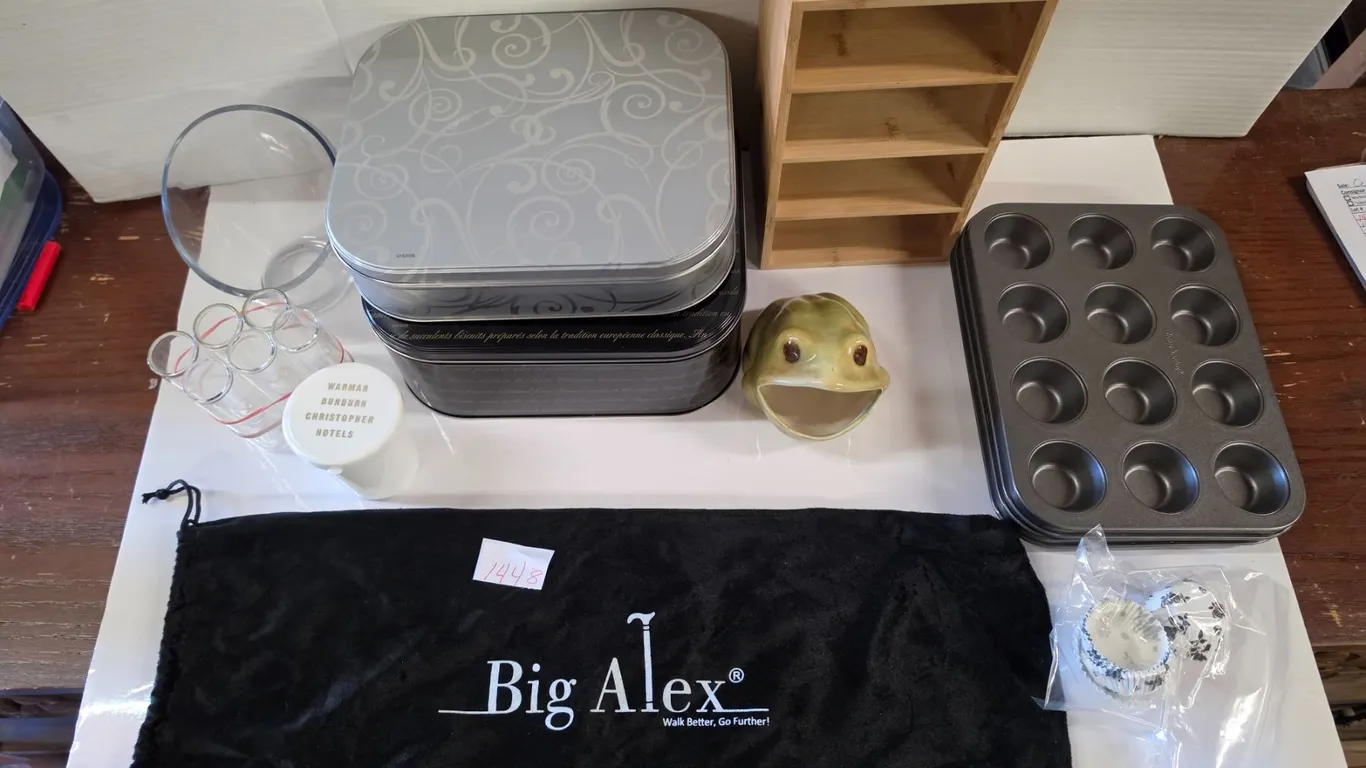 Assorted Household/Kitchen Lot