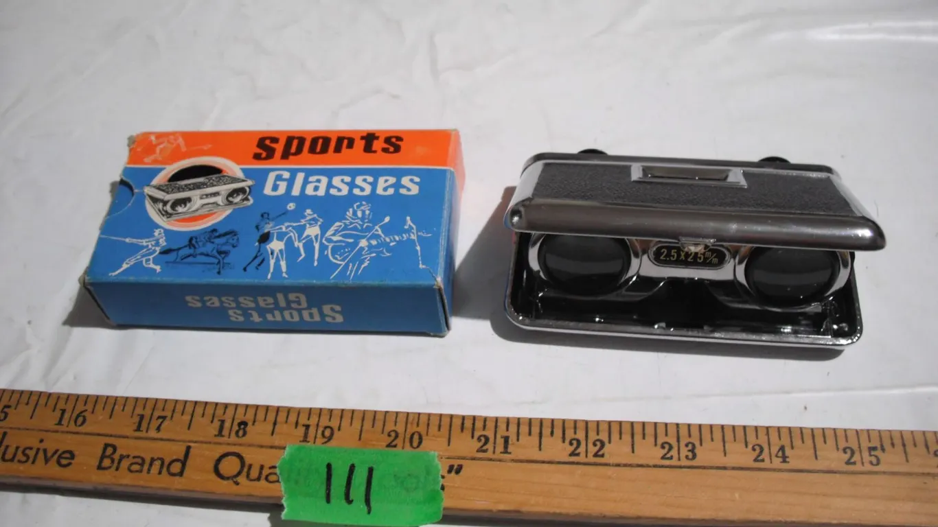 Vintage Sports Glasses w/ Box. 2.5x25mm Crystar Lens