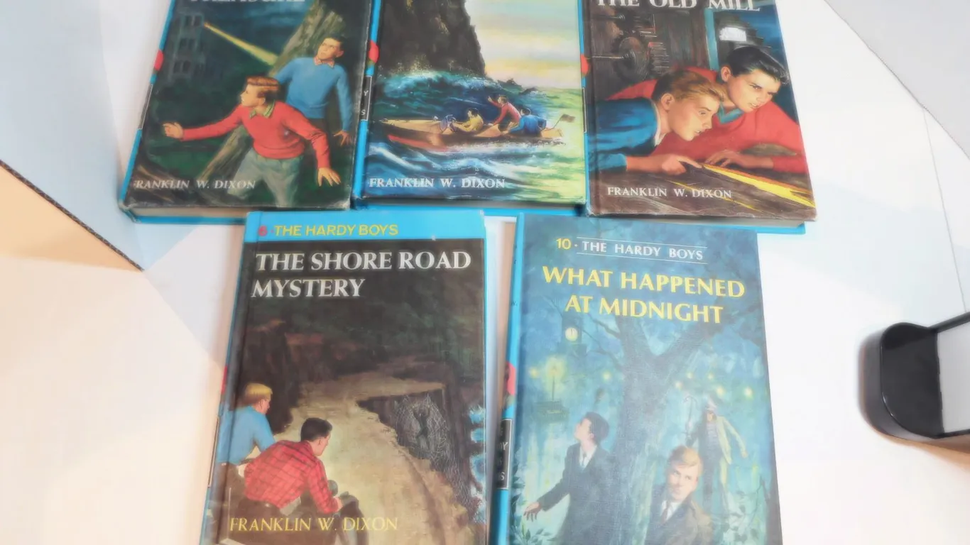 HARDY BOYS MYSTERIES