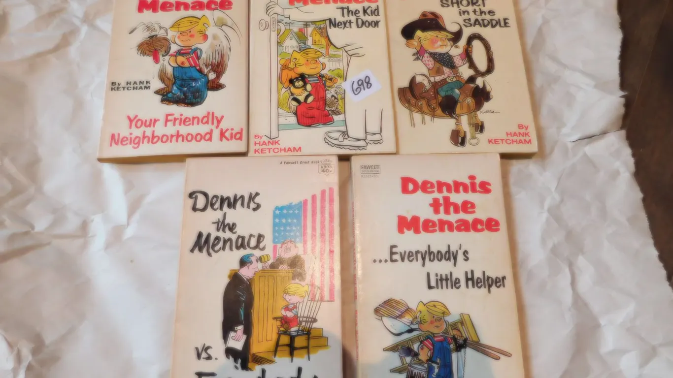 5-DENNIS THE MENACE COMIC DIGESTS