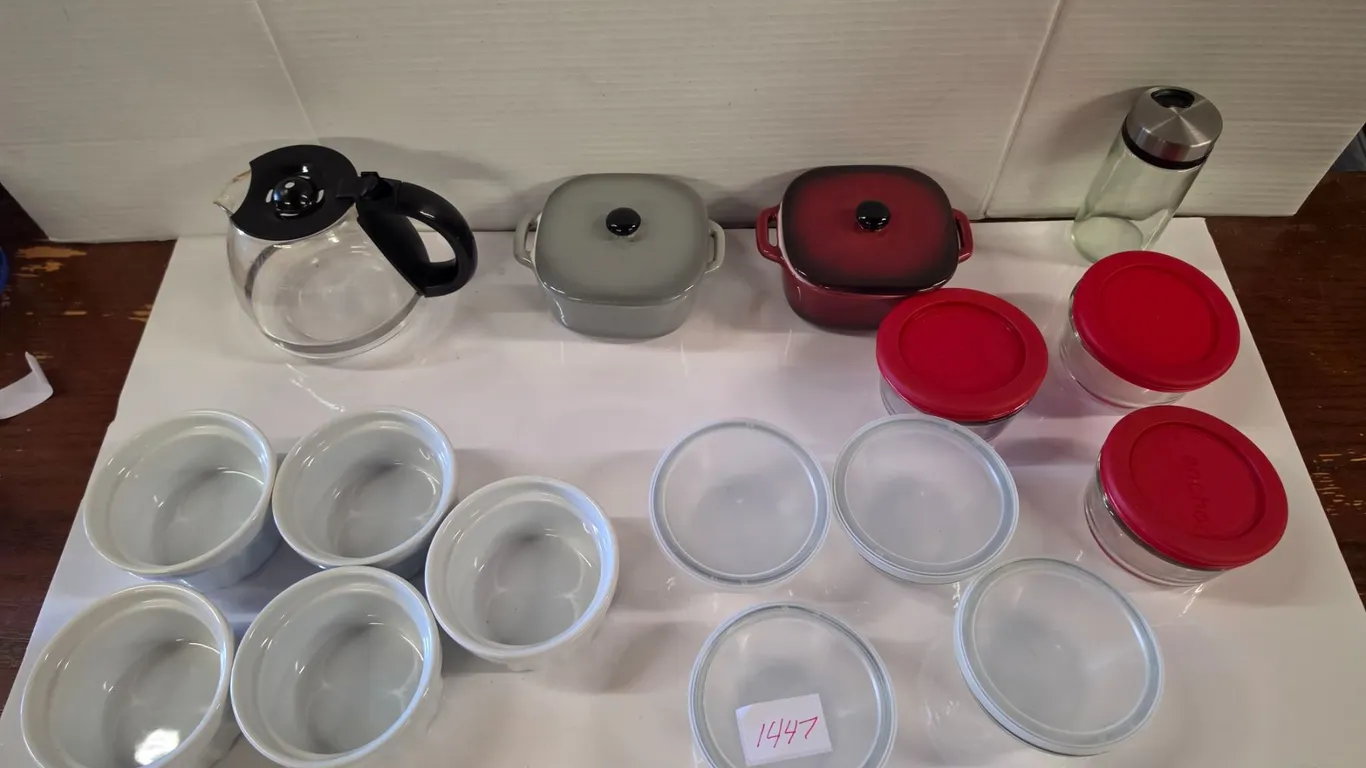 Large Kitchenware Lot