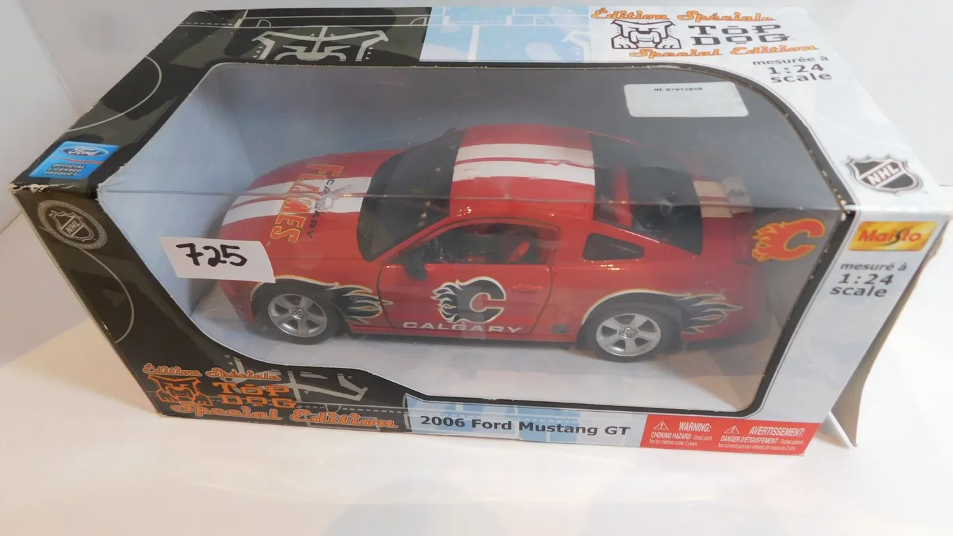 1:24 CALGARY FLAMES 2006 FORD MUSTANG GT NIB