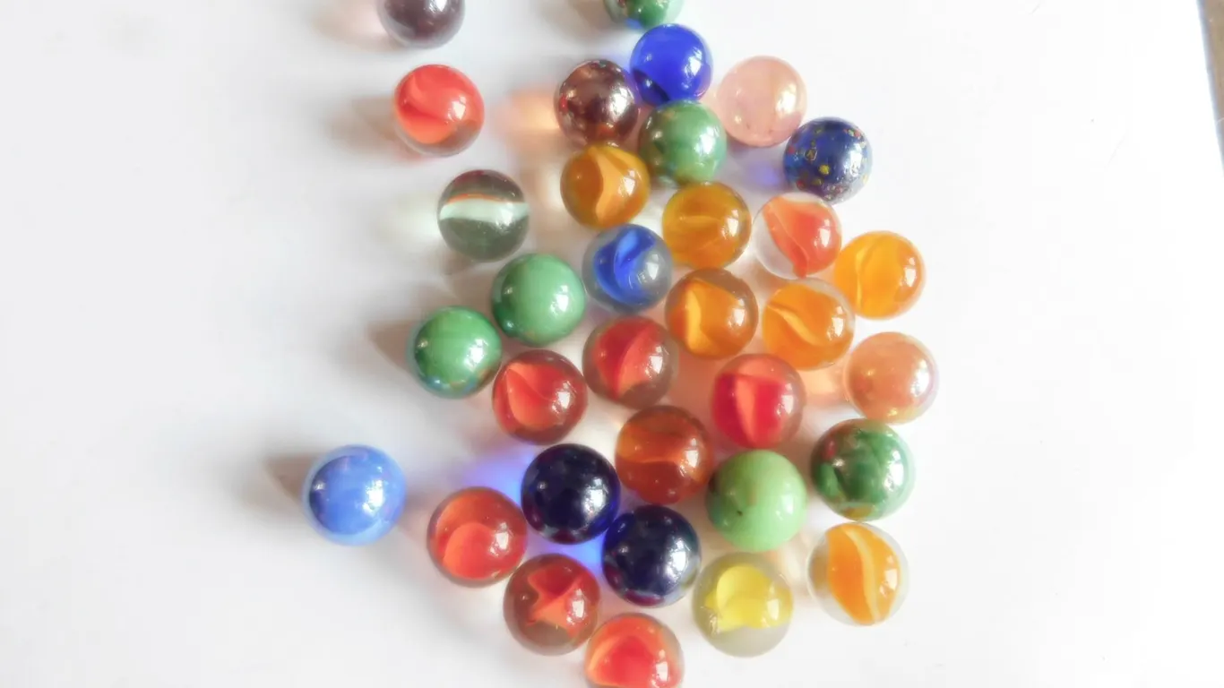 VINTAGE MARBLES, SOME COBALT BLUE