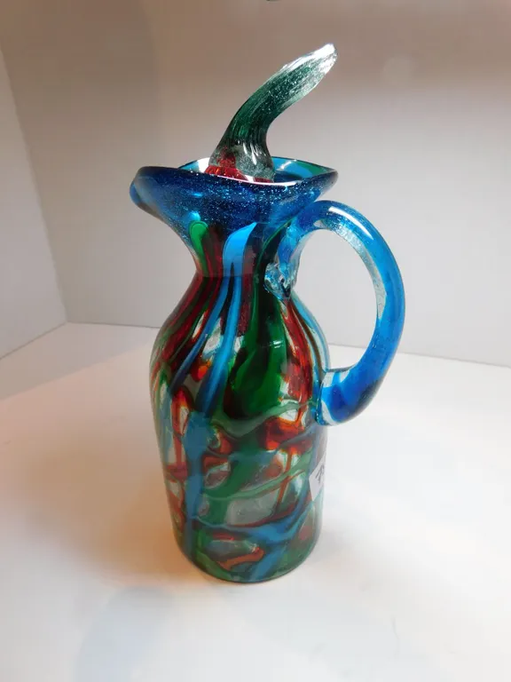 ART GLASS PITCHER AND STOPPER, MEXICO