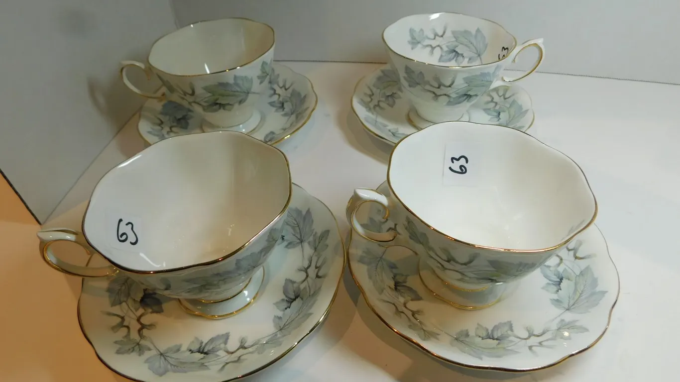 ROYAL ALBERT, SILVER MAPLE, 4 CUPS AND SAUCERS, WONDERFUL