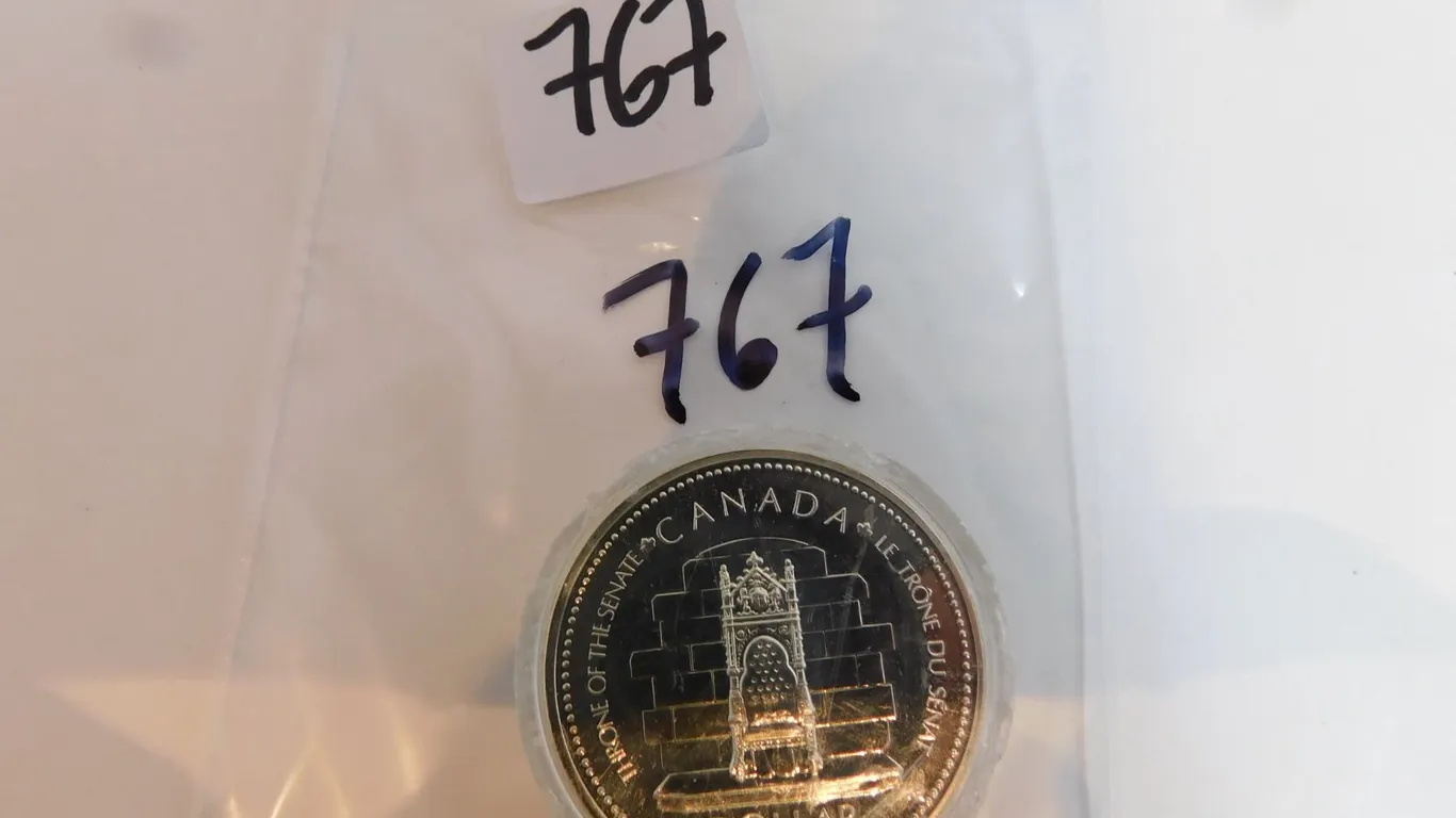 1977 50% SILVER DOLLAR 0.375 OZ