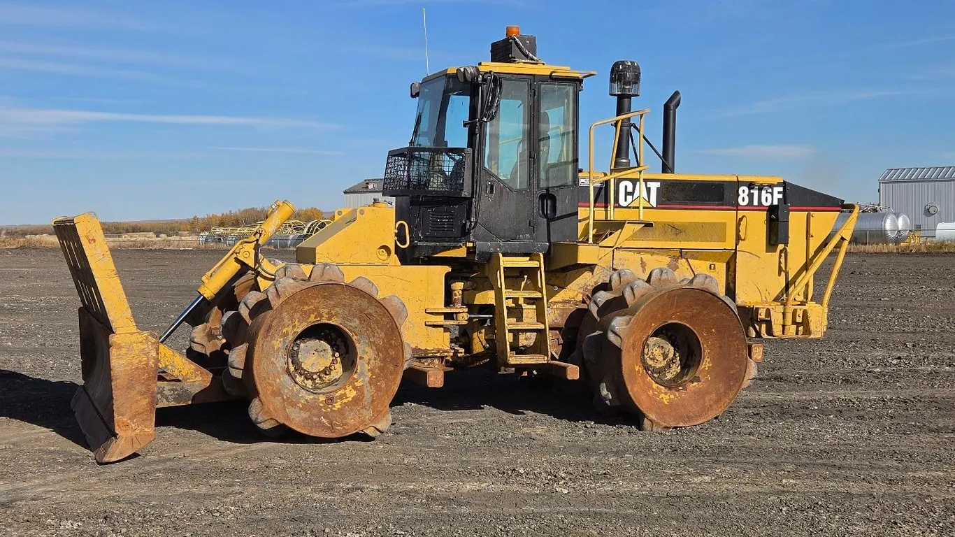 2004 Caterpillar 816F Compactor