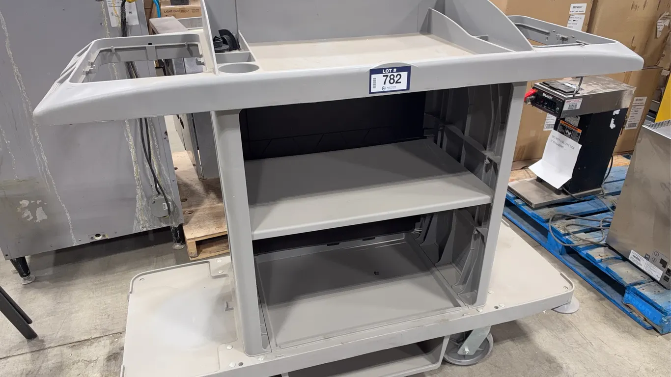 Rubbermaid Commercial Janitorial Cart