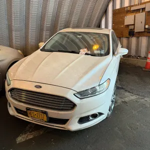 2013 Ford Fusion Sedan