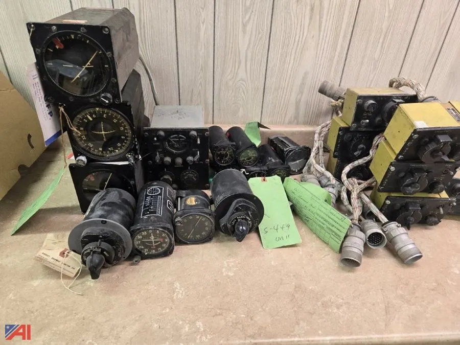 Antique Aviation Instruments