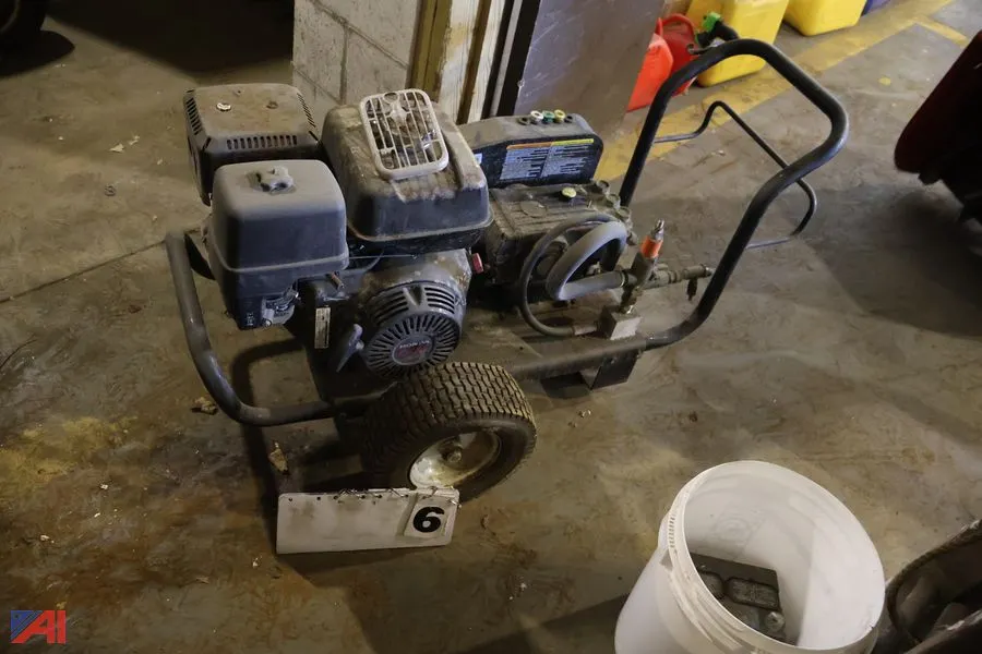 MiTM Pressure Washer