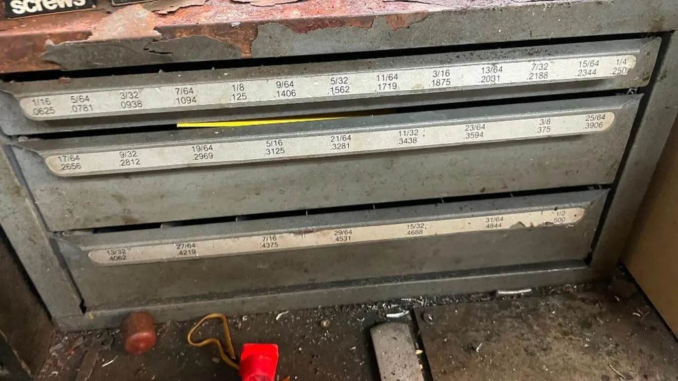 Drill Organizer and Bits