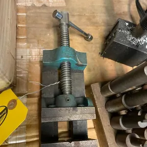 2 1/2" Machine Vice