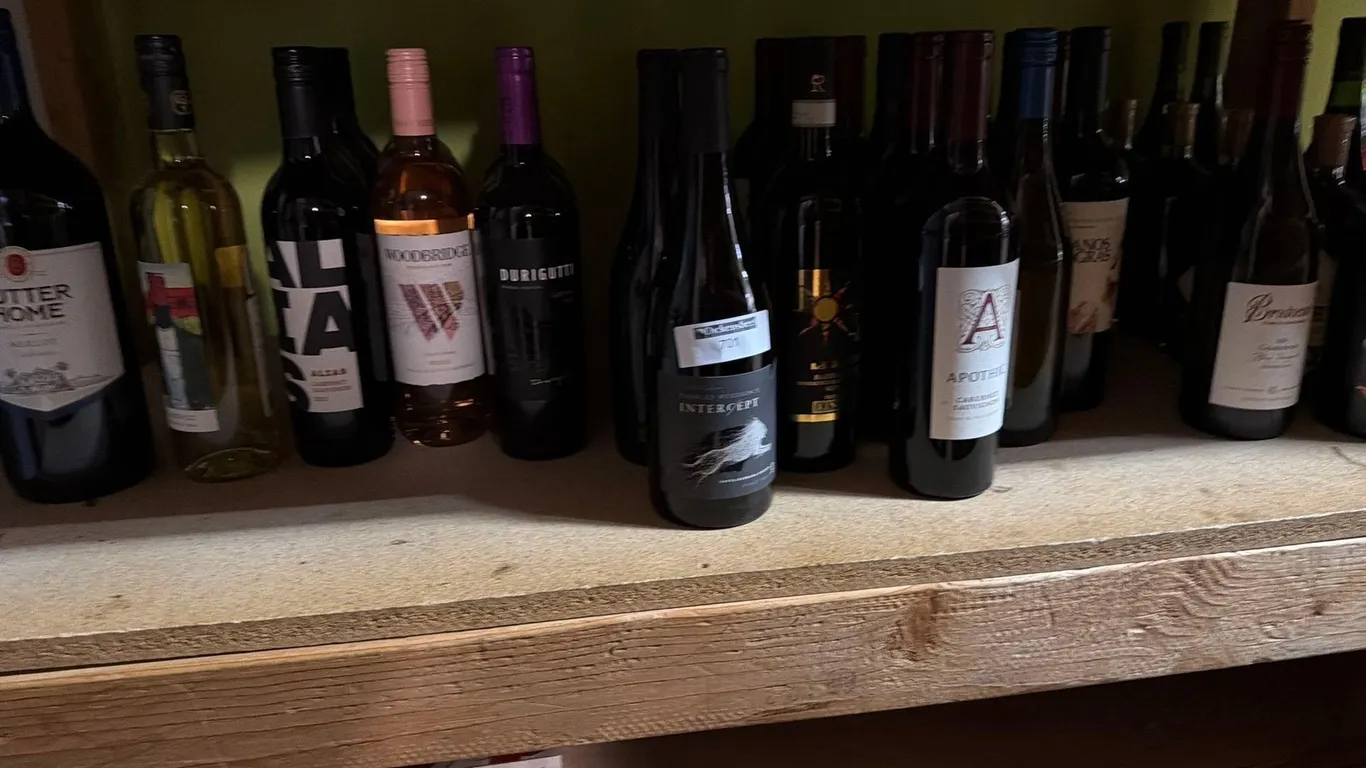 ARRAY OF WINE