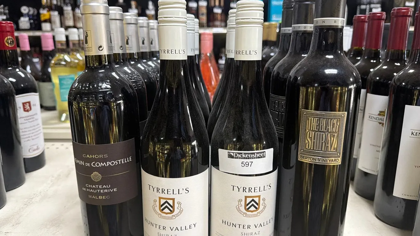 (16) VARIOUS WINES