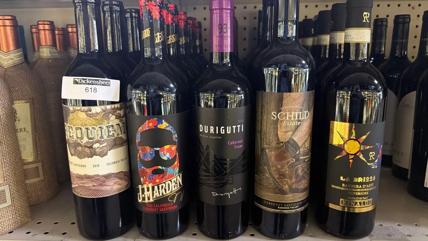 (25) VARIETY OF WINES