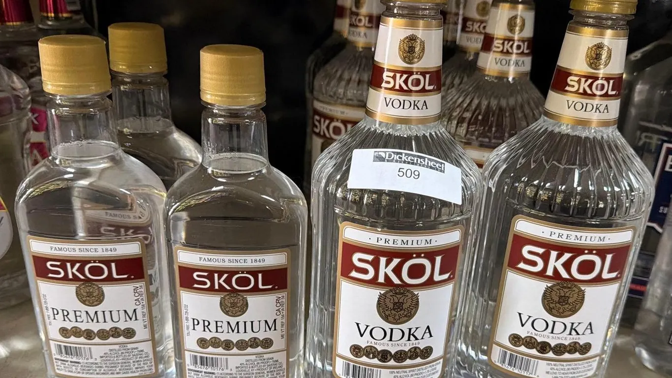 (8) SKOL VODKA