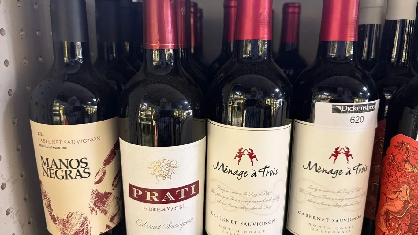 (18) CABERNET SAUVIGNON LOT