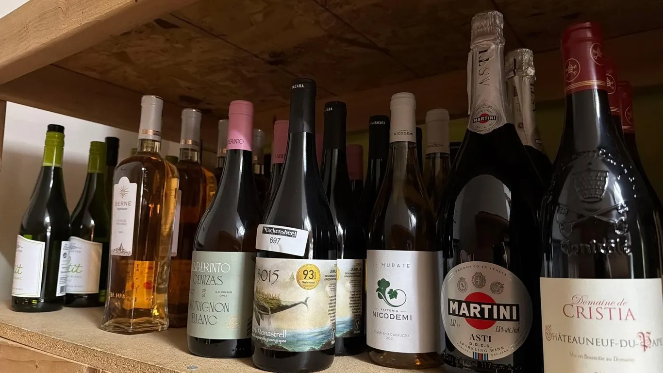 LARGE VARIETY OF WINE