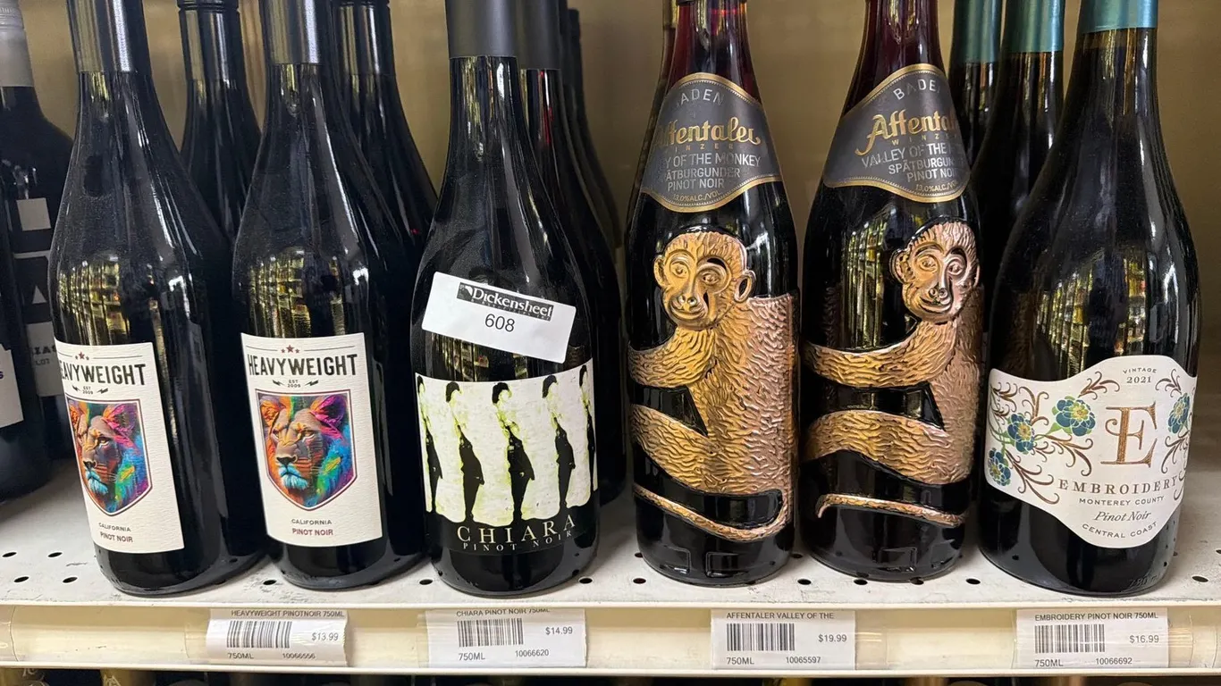 (16) MIX OF BRANDS PINOT NOIR & CHARDONNAY