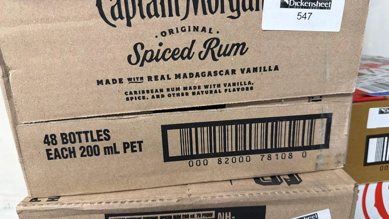 (1) CASE CAPTAIN MORGAN