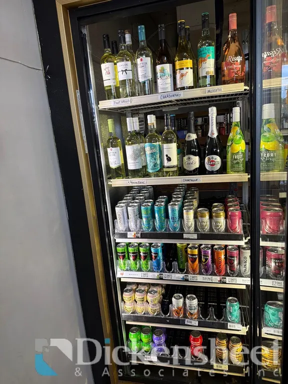 WINES, FLAVORED ALCOHOL DRINKS LOT