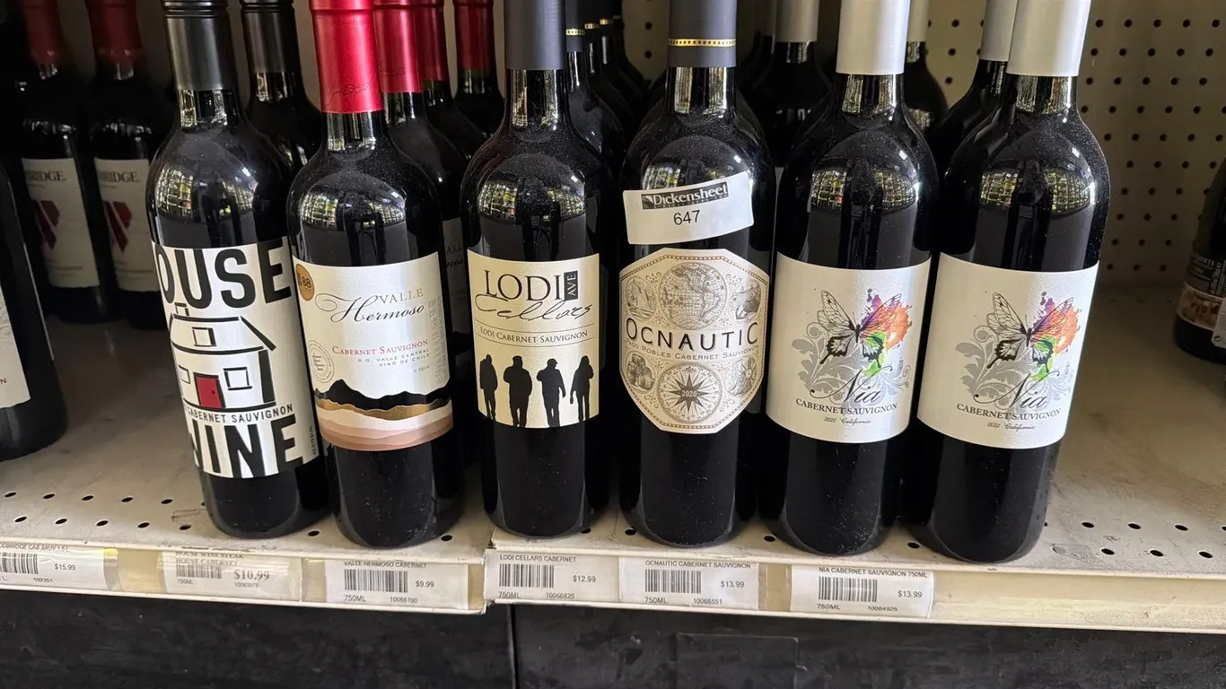 (20) RED WINE LOT