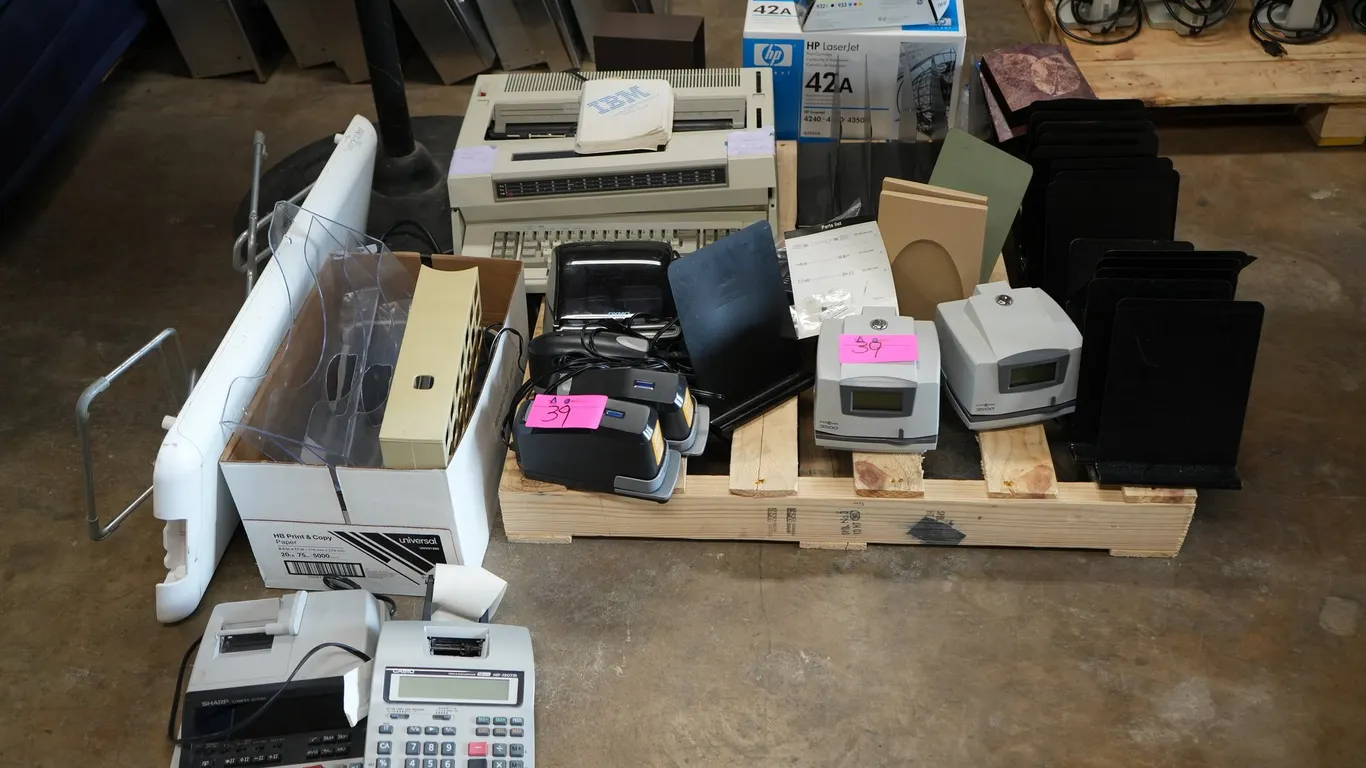 Office Machines & Supplies